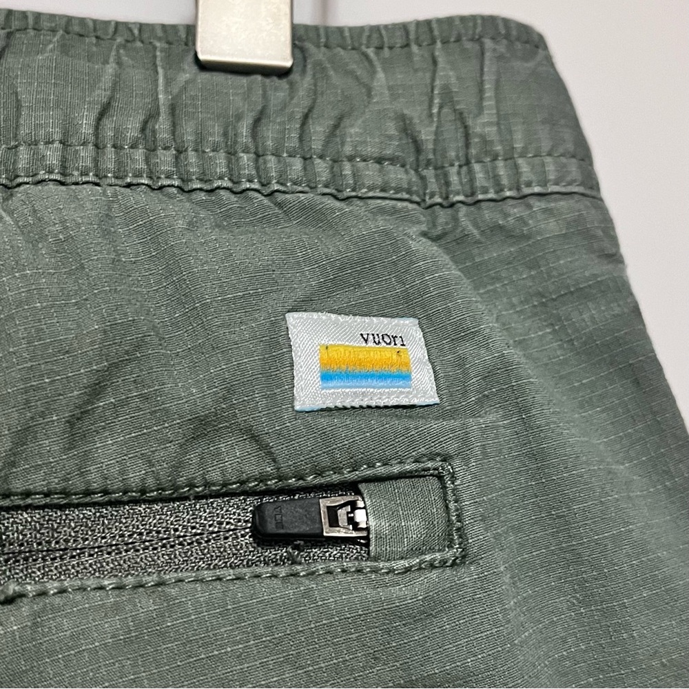 Vuori Mens Ripstop Pant SZ L Outdoor Gorpcore Oregano Army Green Hiking Climbing - Picture 6 of 16